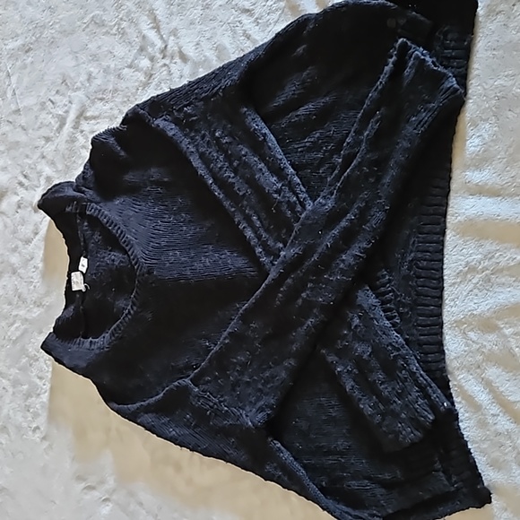 Roxy- Loose Fit, sheer sweater with oversized hood, black, small - Picture 1 of 3